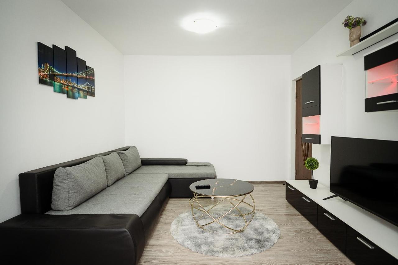 Blue House For 4 Guests With Netflix And Disney Iasi Exterior foto