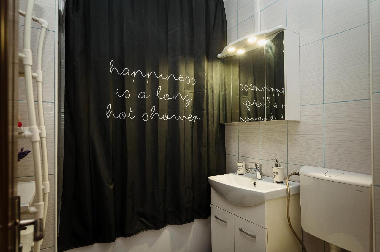 Blue House For 4 Guests With Netflix And Disney Iasi Exterior foto